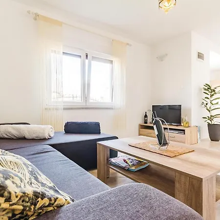 Holiday home In With Kitchen